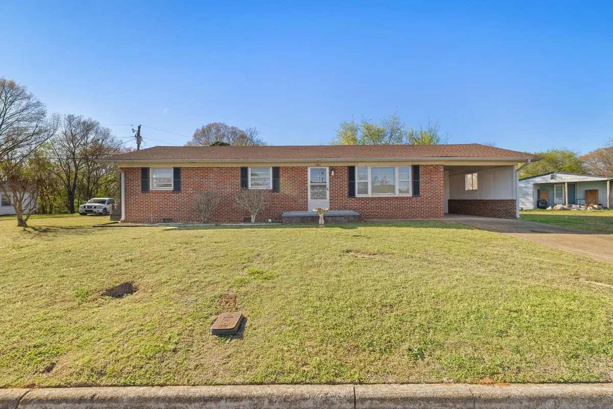 2931 Morgan, Florence, AL 35630 - #1