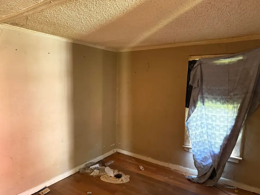 1224 Reeder St, Florence, AL 35630 - #2