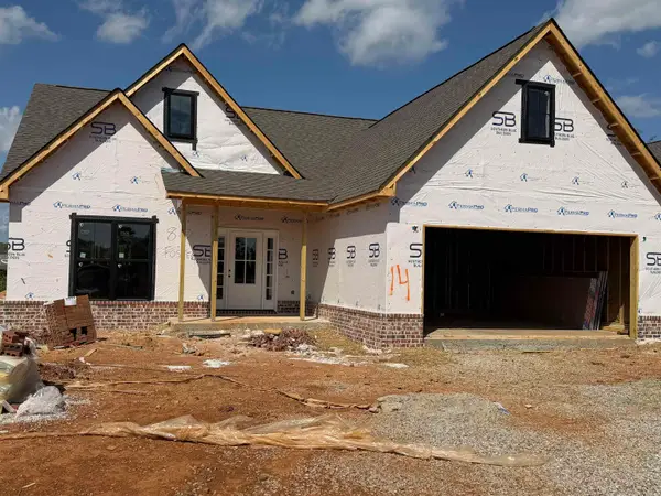 80 Foster Dr, Florence, AL 35633