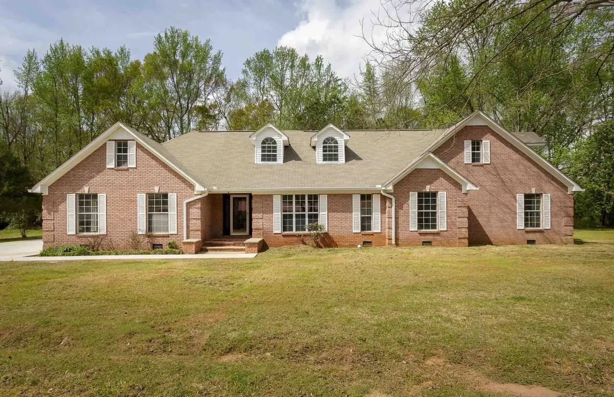 855 Cobb Dr, Leighton, AL 35646 - #1