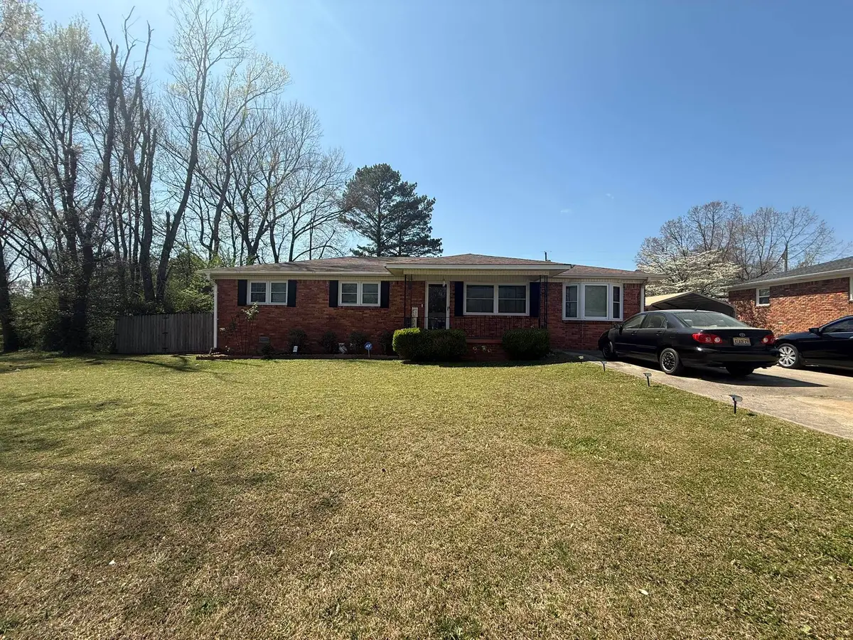 2205 Estaline Dr, Florence, AL 35630 - #1