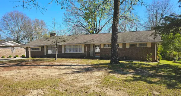 1606 Woodland St, Cullman, AL 35055