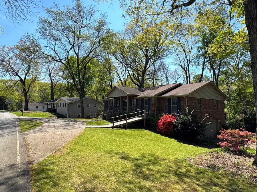 3609 Old Chisholm Rd, Florence, AL 35633 - #3