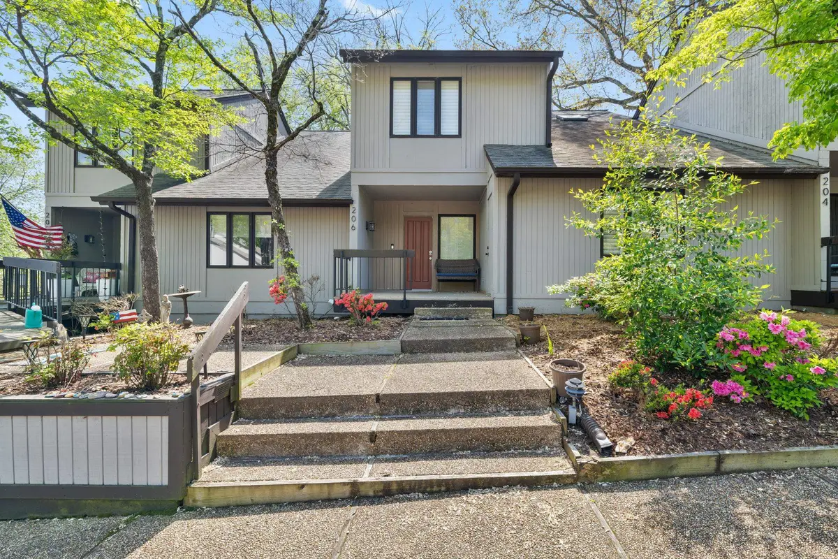 206 River Point Rd, Florence, AL 35634 - #1