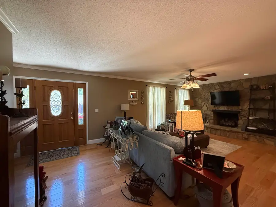 2117 Dialsdale Ave, Cullman, AL 35055 - #3