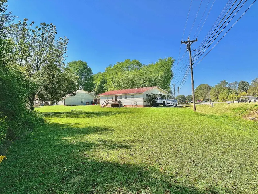 102 Clint Warren St, Hanceville, AL 35077 - #2