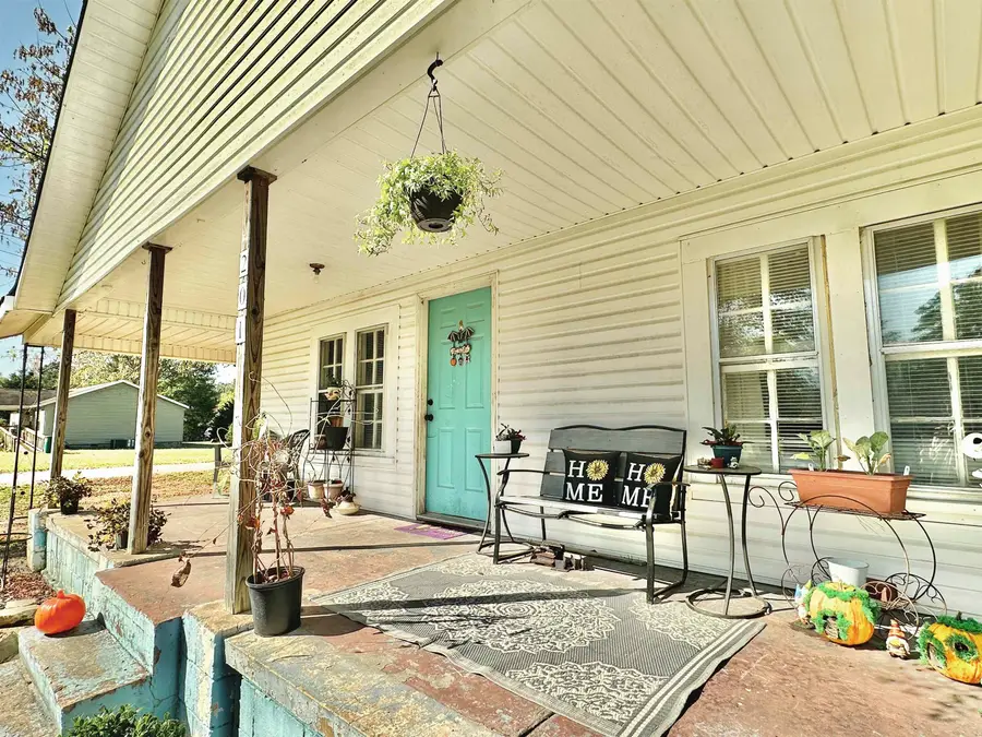 201 Ohio Ave, Hanceville, AL 35077 - #2