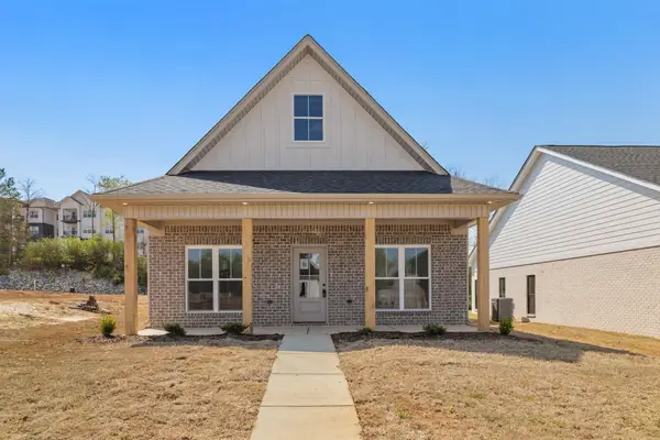 21254 Scuttle St., Athens, AL 35611