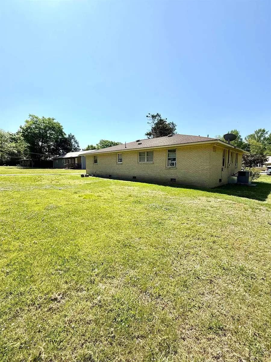 1365 2nd St, Cherokee, AL 35616 - #3