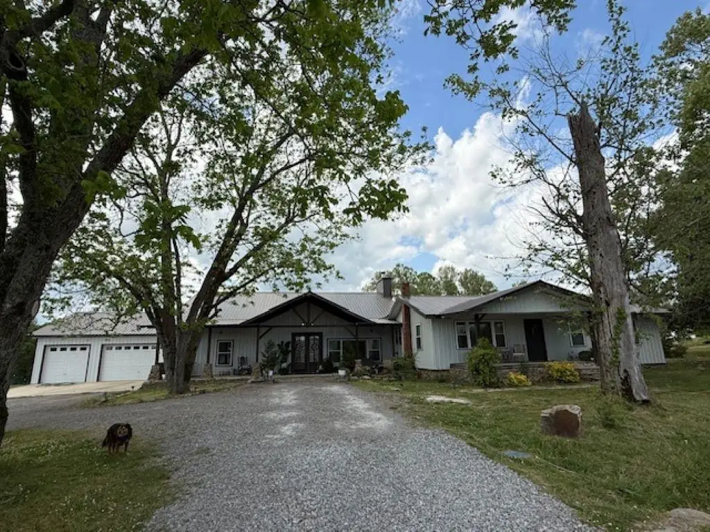 525 Co Rd 1240, Vinemont, AL 35179 - #1