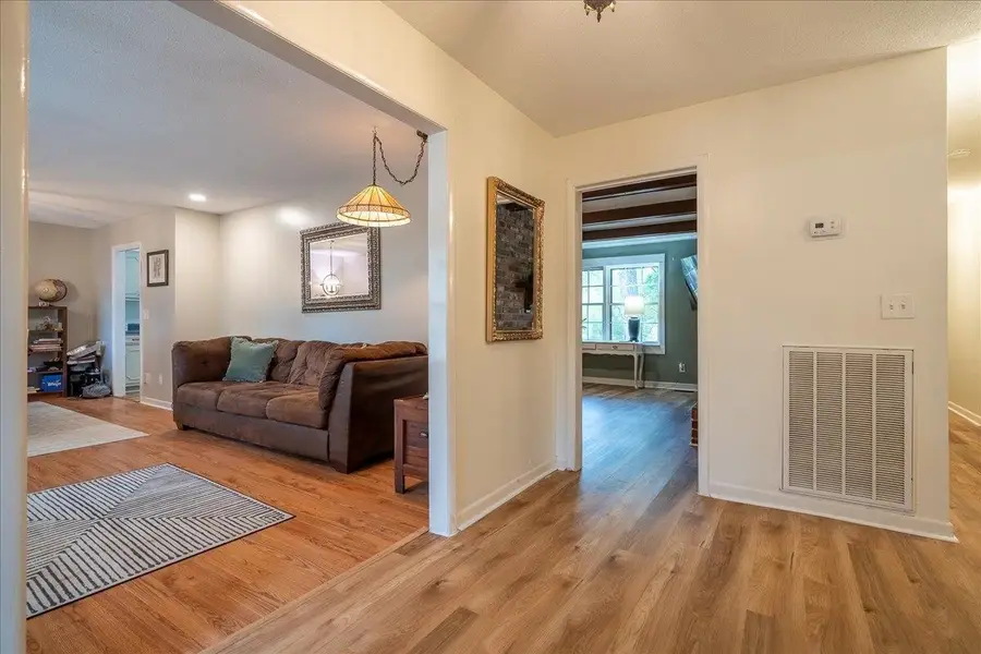 3419 SW Tanglewood Dr, Decatur, AL 35603 - #3