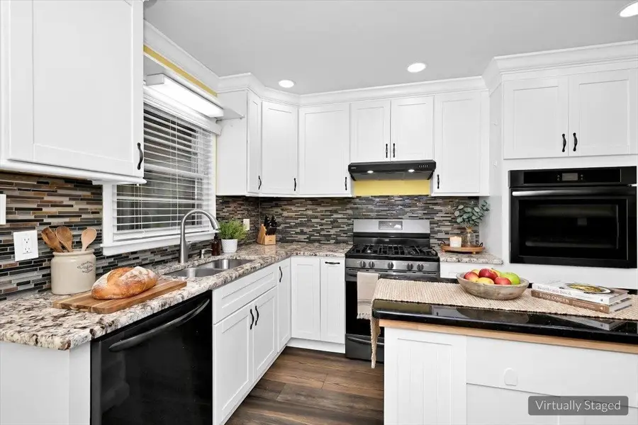 1119 Retlaw St, Huntsville, AL 35816 - #3