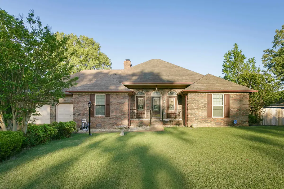 214 Oakview St, Florence, AL 35633 - #1