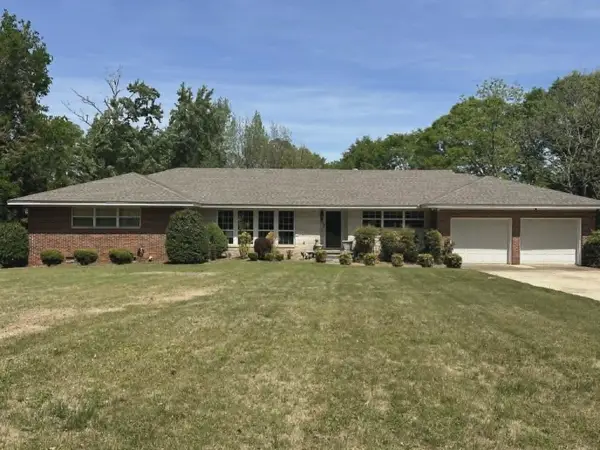 762 NW 2nd St, Hamilton, AL 35570