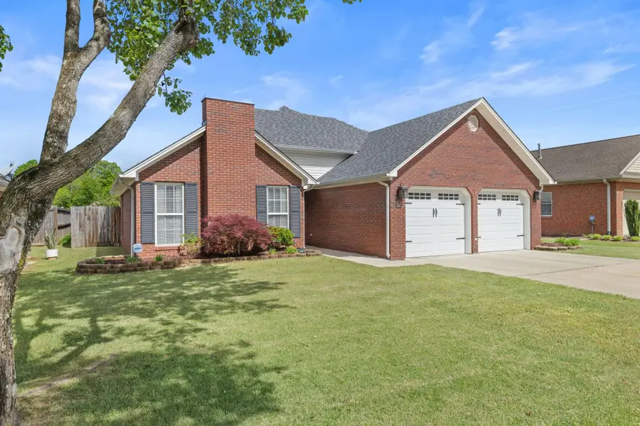 2342 Parc Pl, Florence, AL 35630 - #2