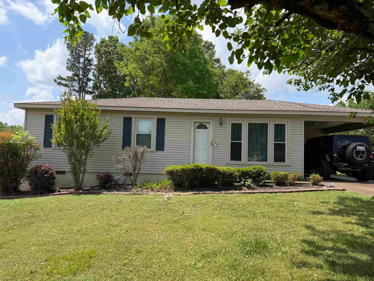 24 Smith St, Florence, AL 35630 - #1