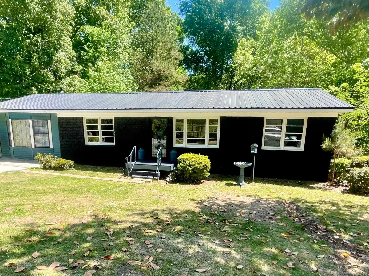 60 Maple St, Cherokee, AL 35616 - #1