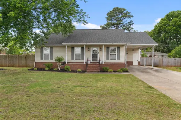 1604 Edison Ave, Muscle Shoals, AL 35661