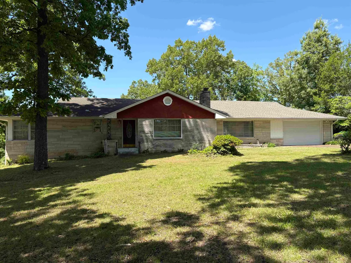 614 Pickwick St, Sheffield, AL 35660 - #1