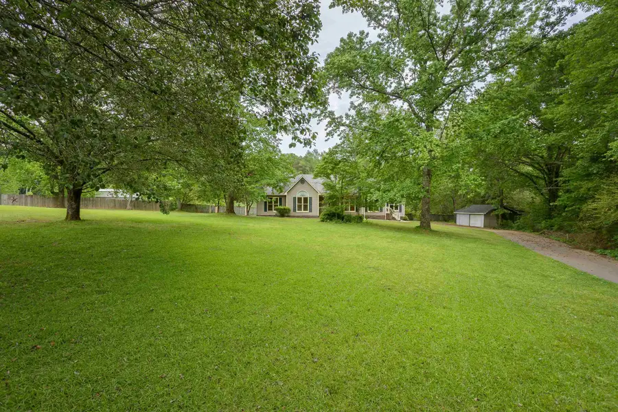 9206 Barker Rd, Athens, AL 35614 - #3