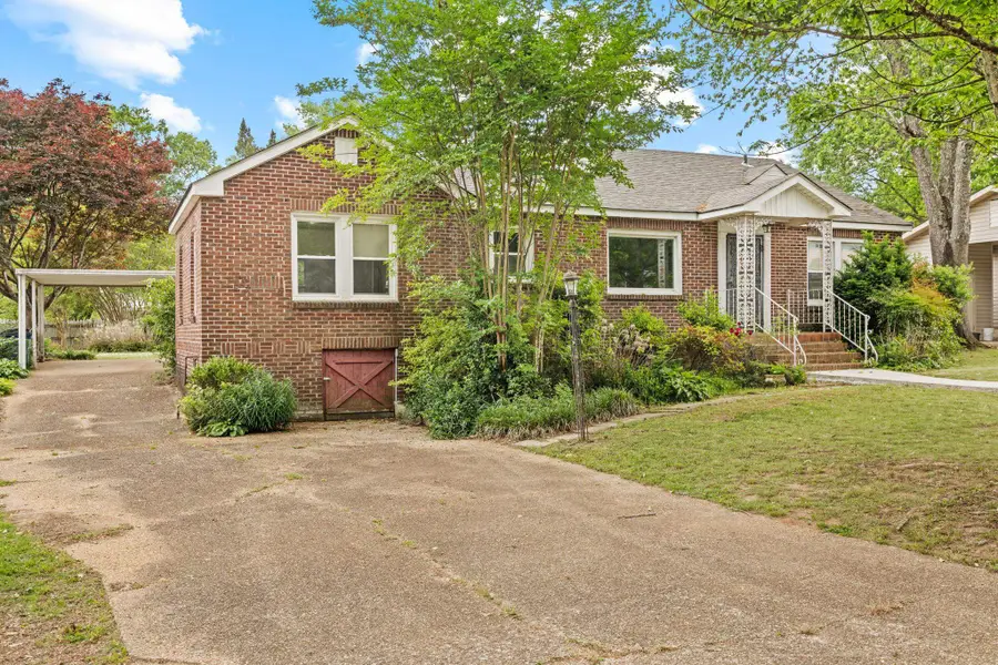 839 W Alabama St, Florence, AL 35630 - #2