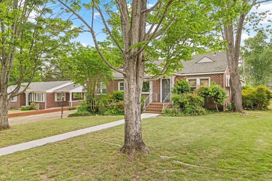 839 W Alabama St, Florence, AL 35630 - #3