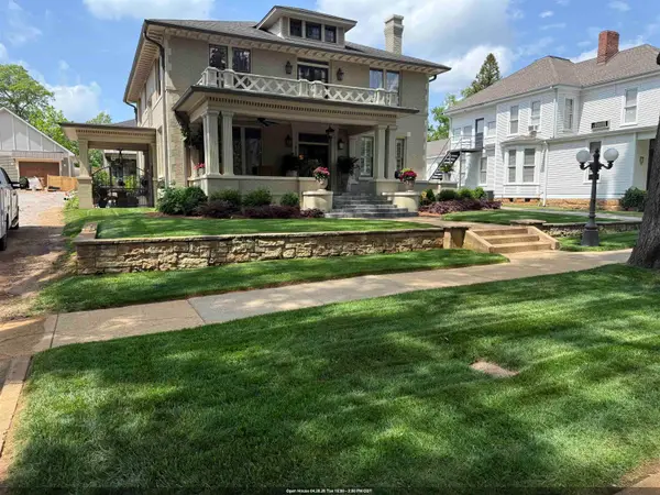 419 N Walnut St, Florence, AL 35630