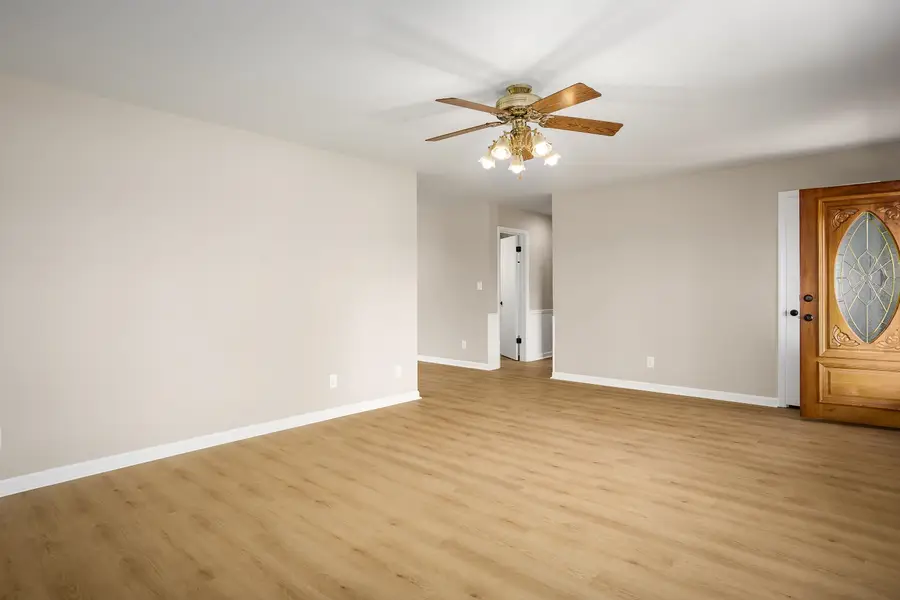 525 Alabama St, Killen, AL 35645 - #3