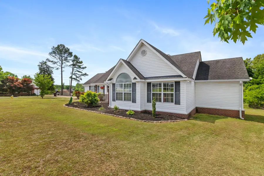 1000 Brookhill Dr, Killen, AL 35645 - #3