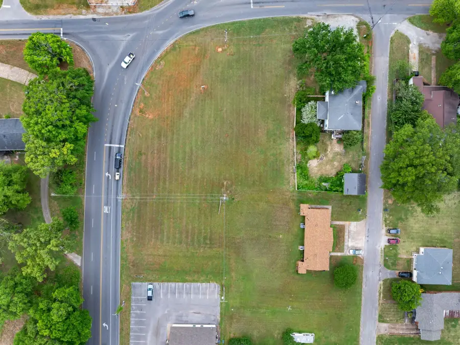 0 E Sixth St, Tuscumbia, AL 35674 - #2