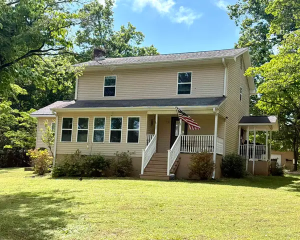 421 Lakeview Dr, Rogersville, AL 35652