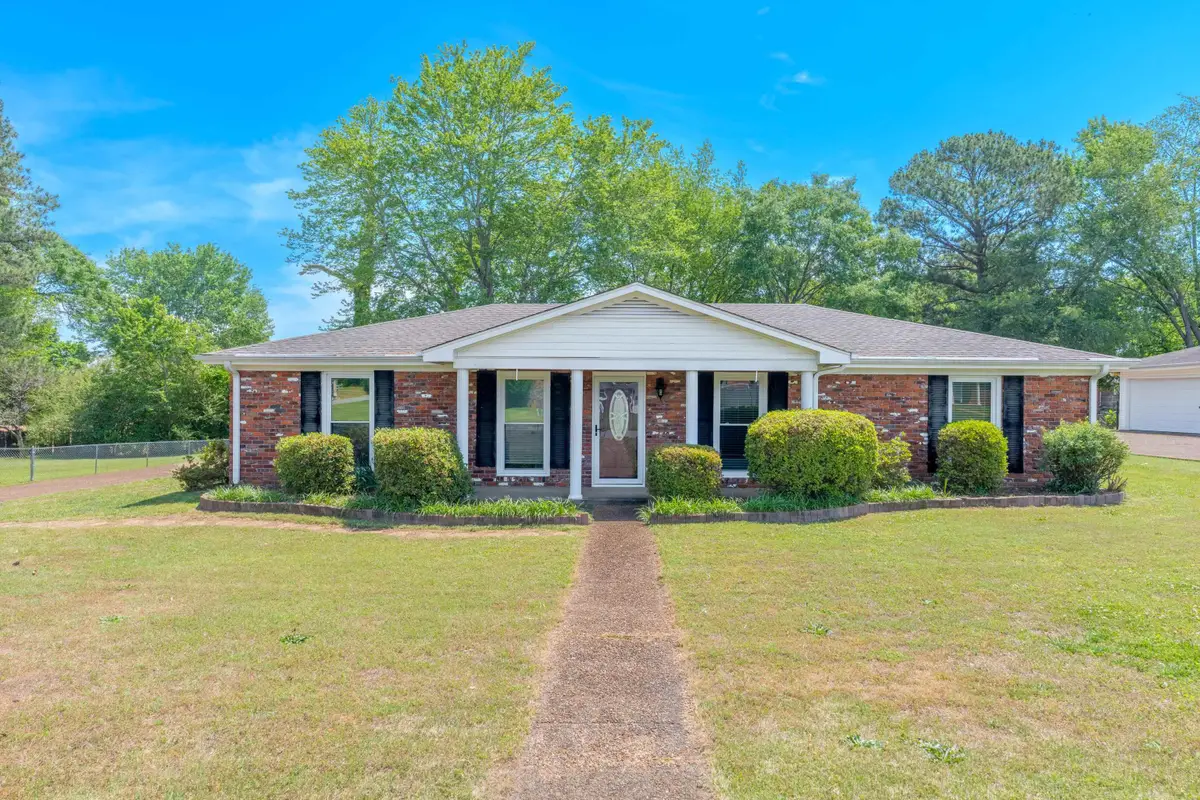 1836 W Tannehill Dr, Florence, AL 35633 - #1