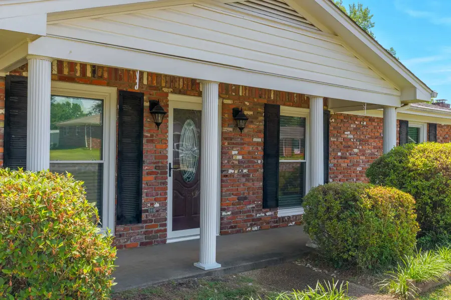 1836 W Tannehill Dr, Florence, AL 35633 - #3