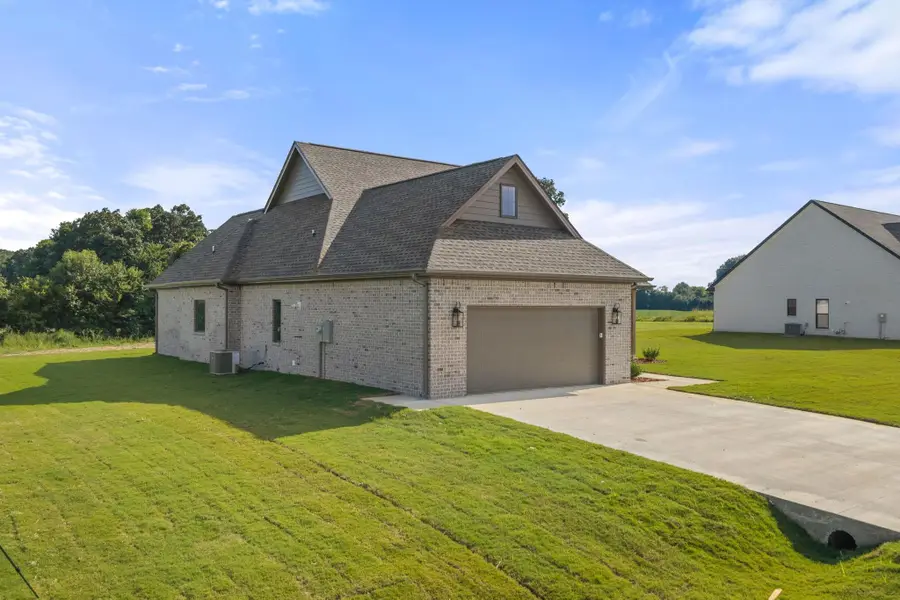 220 Spry Way, Killen, AL 35645 - #3