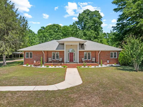 401 Co Rd 424, Killen, AL 35645