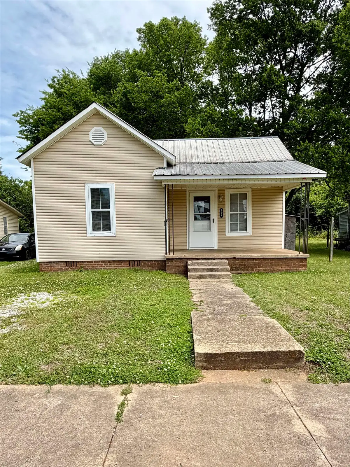 602 Atlanta Ave, Sheffield, AL 35660 - #1