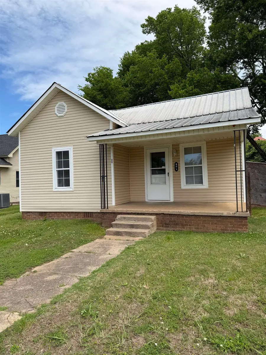 602 Atlanta Ave, Sheffield, AL 35660 - #2