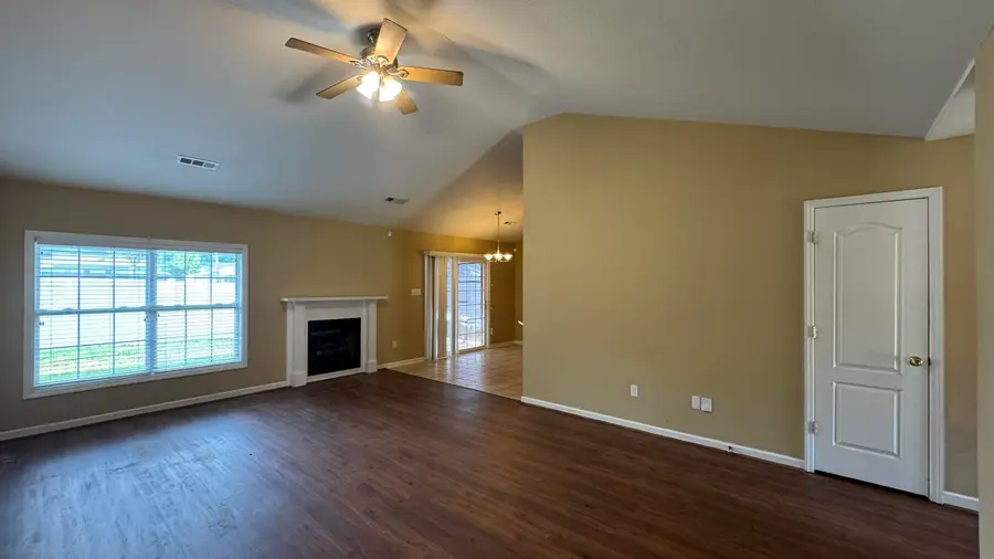 107 Harmony Dr, Tuscumbia, AL 35674 - #2