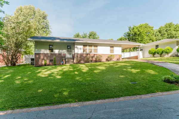 3514 E 18th Ct, Sheffield, AL 35660