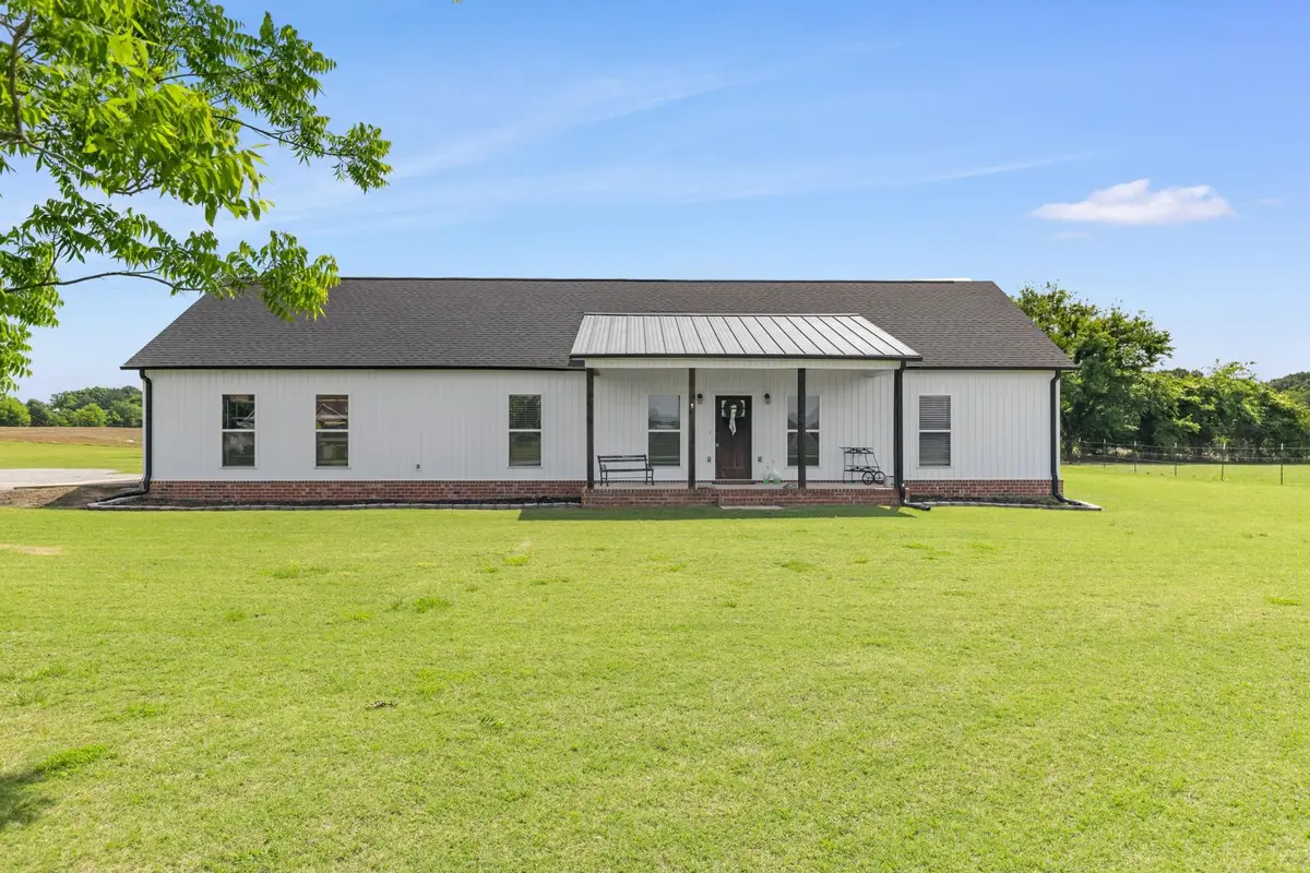 602 Gargis Ln, Tuscumbia, AL 35674 - #1