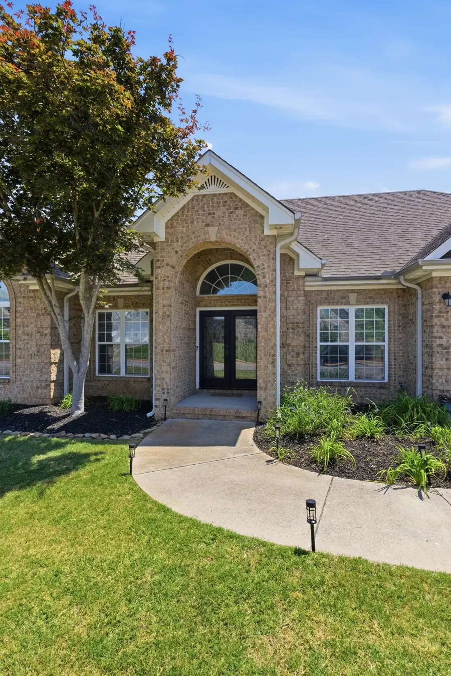 135 Wynchase Dr, Muscle Shoals, AL 35661 - #2