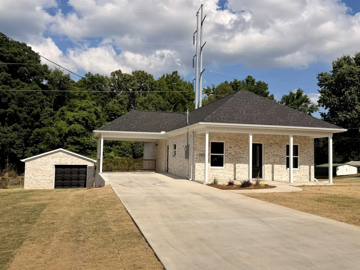 165 E Lakeside Dr, Florence, AL 35630 - #1