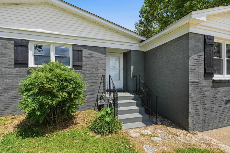 515 E Rasch Rd, Florence, AL 35633 - #3