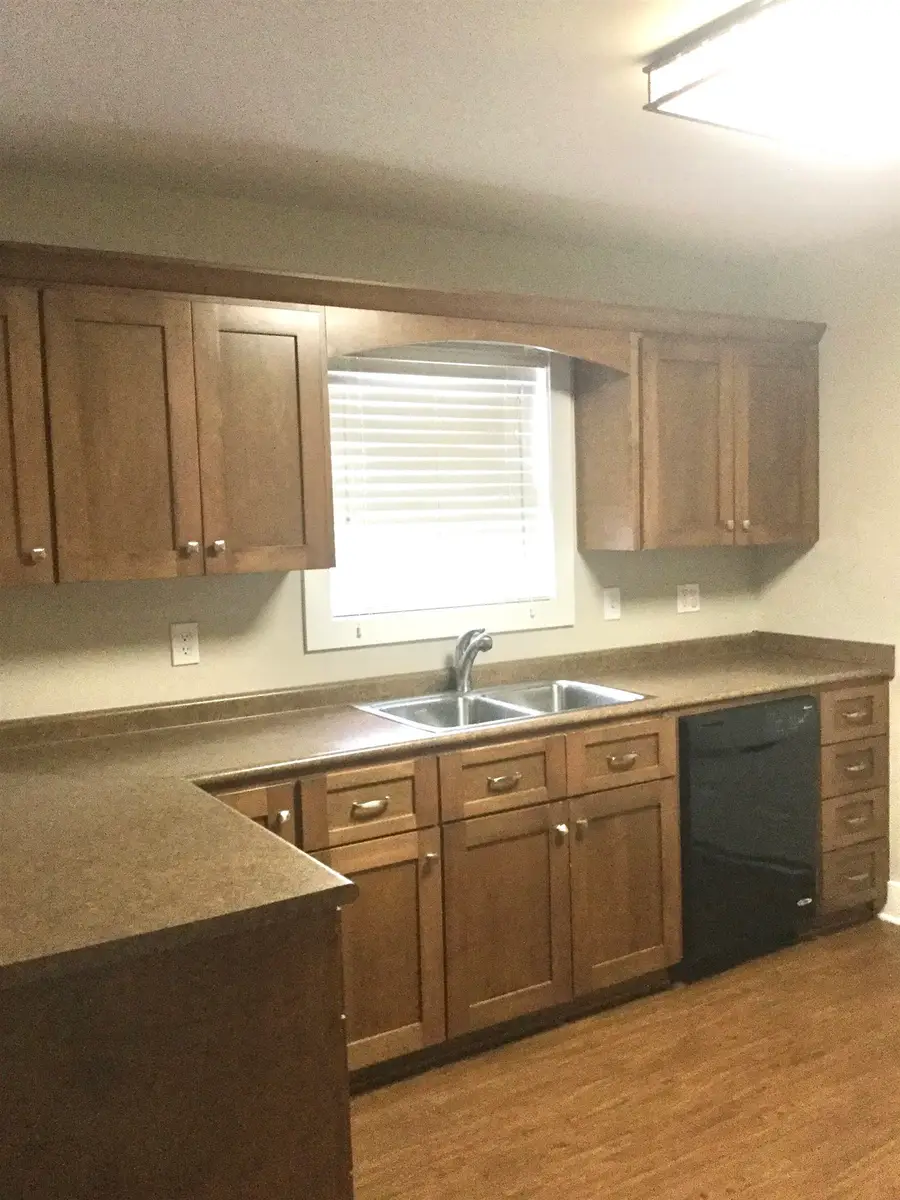 1558 Heritage Cir, Cullman, AL 35055 - #2