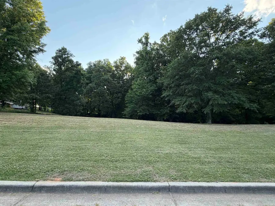 807 Golf Trail Rdg, Muscle Shoals, AL 35661 - #3