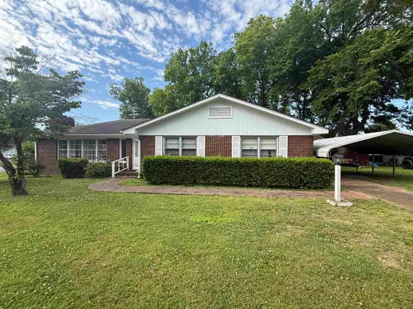 1090 3rd St, Cherokee, AL 35616