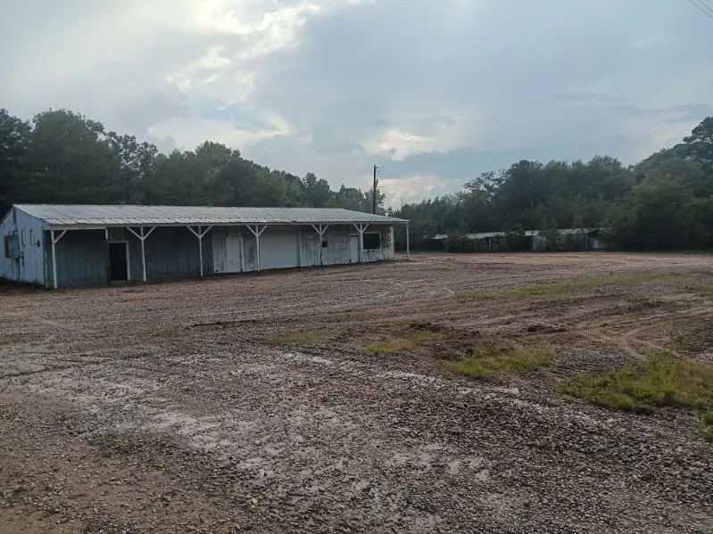 3511 W Bexar Ave, Hamilton, AL 35570 - #1