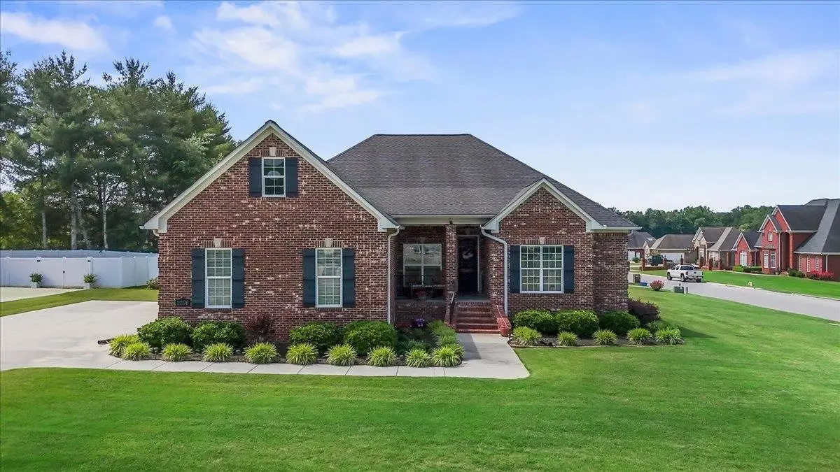 2206 Northern Ln, Cullman, AL 35057 - #1