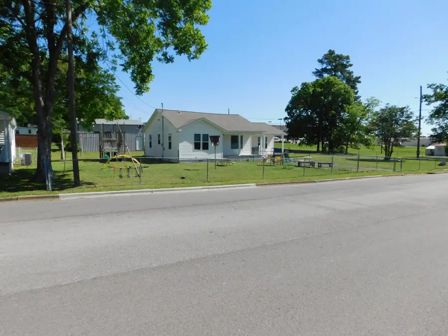 1303 Katherine St, Cullman, AL 35055 - #3