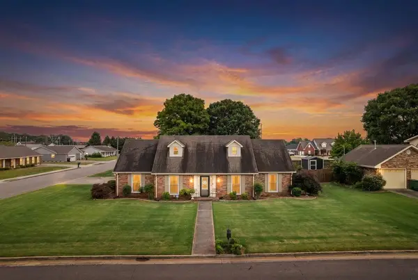 2222 Jennifer Ave, Muscle Shoals, AL 35661